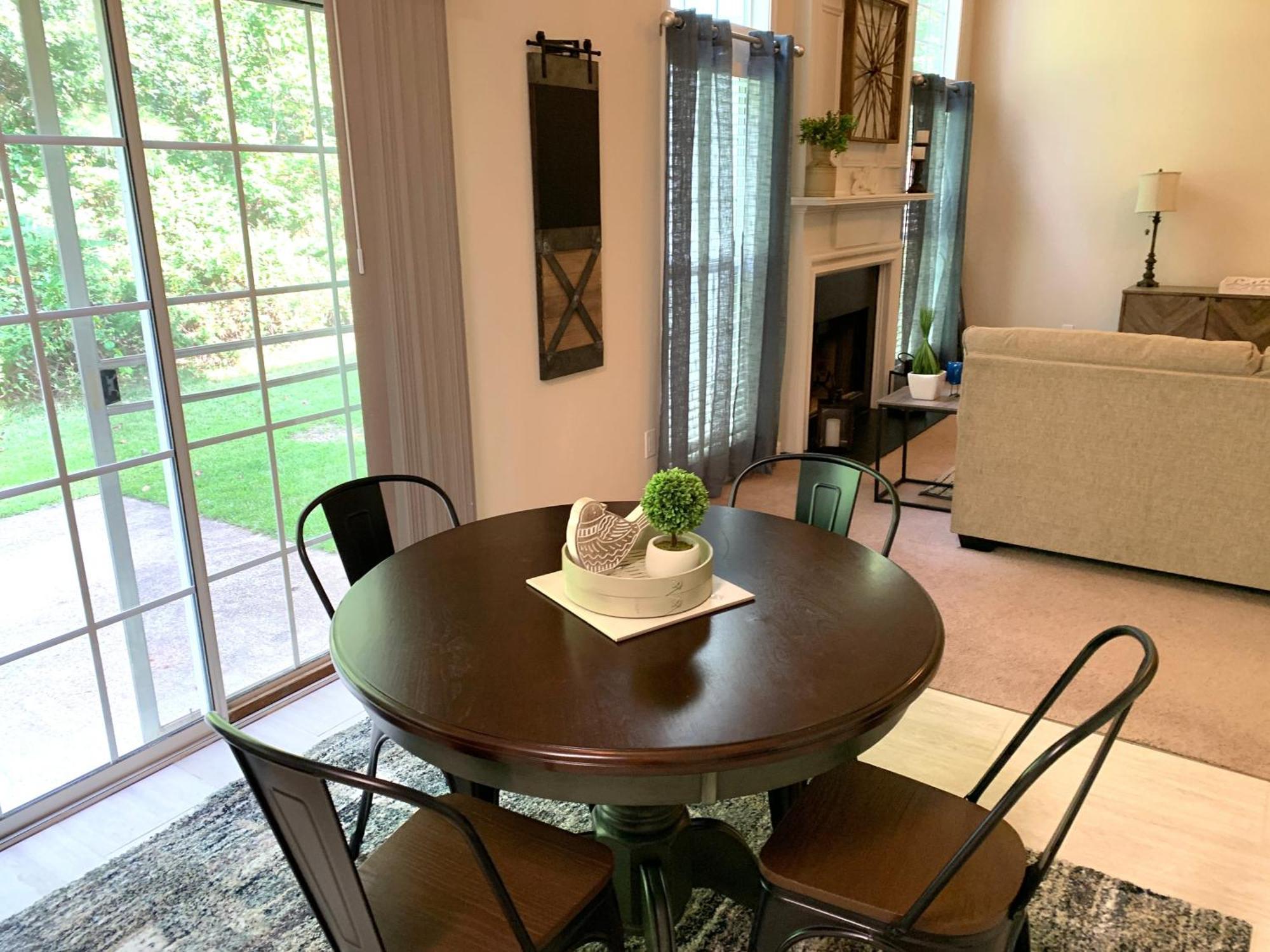 Enjoy This Amazing Home With Porch & Grill Near Dt Woodstock Zimmer foto